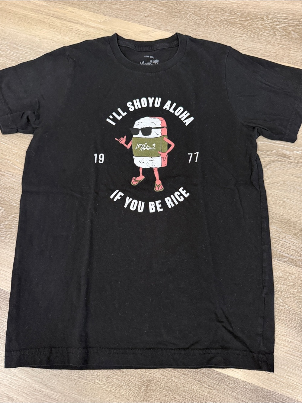 Kids Black Graphic Tee with Pink Sushi Character - Casual Short Sleeve